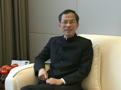 曾钰成：政争卸责中央港府不公平