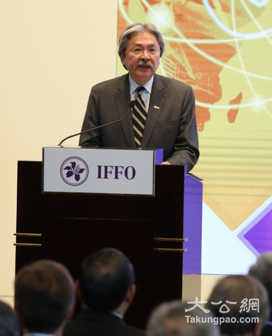 财政司司长曾俊华演讲.大公报记者何嘉骏/摄
