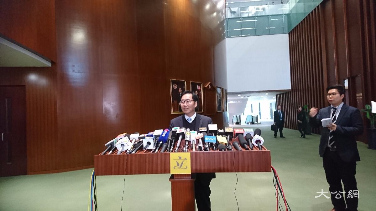 陈健波裁定财委会临时议案只有23项可提出