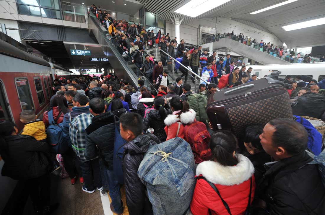 2017年中國春運逾29億人次大遷徙
