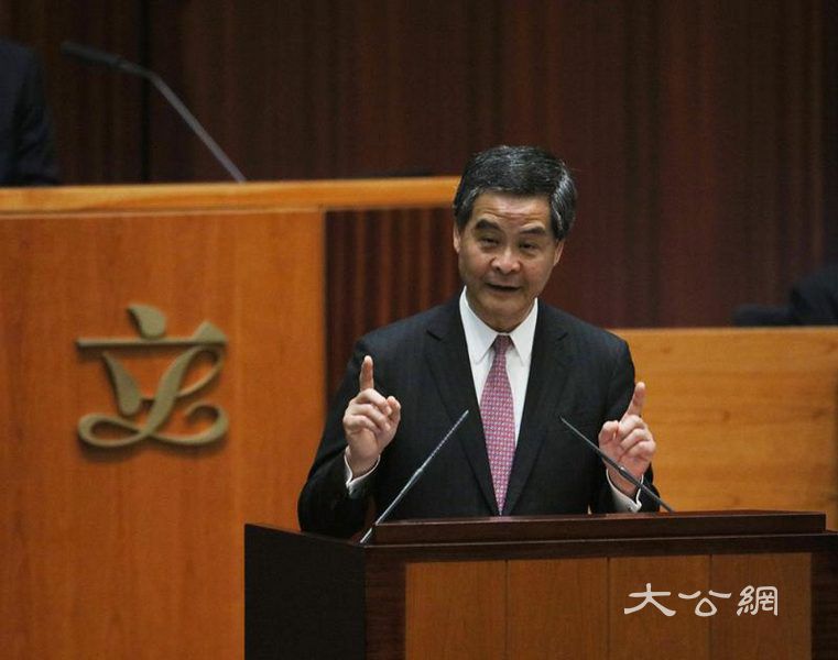 立法會否決啟動彈劾梁振英議案