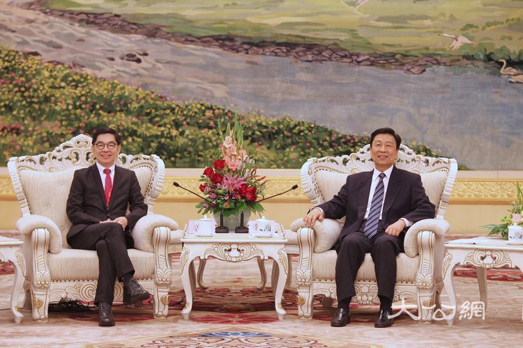  李源潮冀香港抓機遇趕上國家發展「快車」