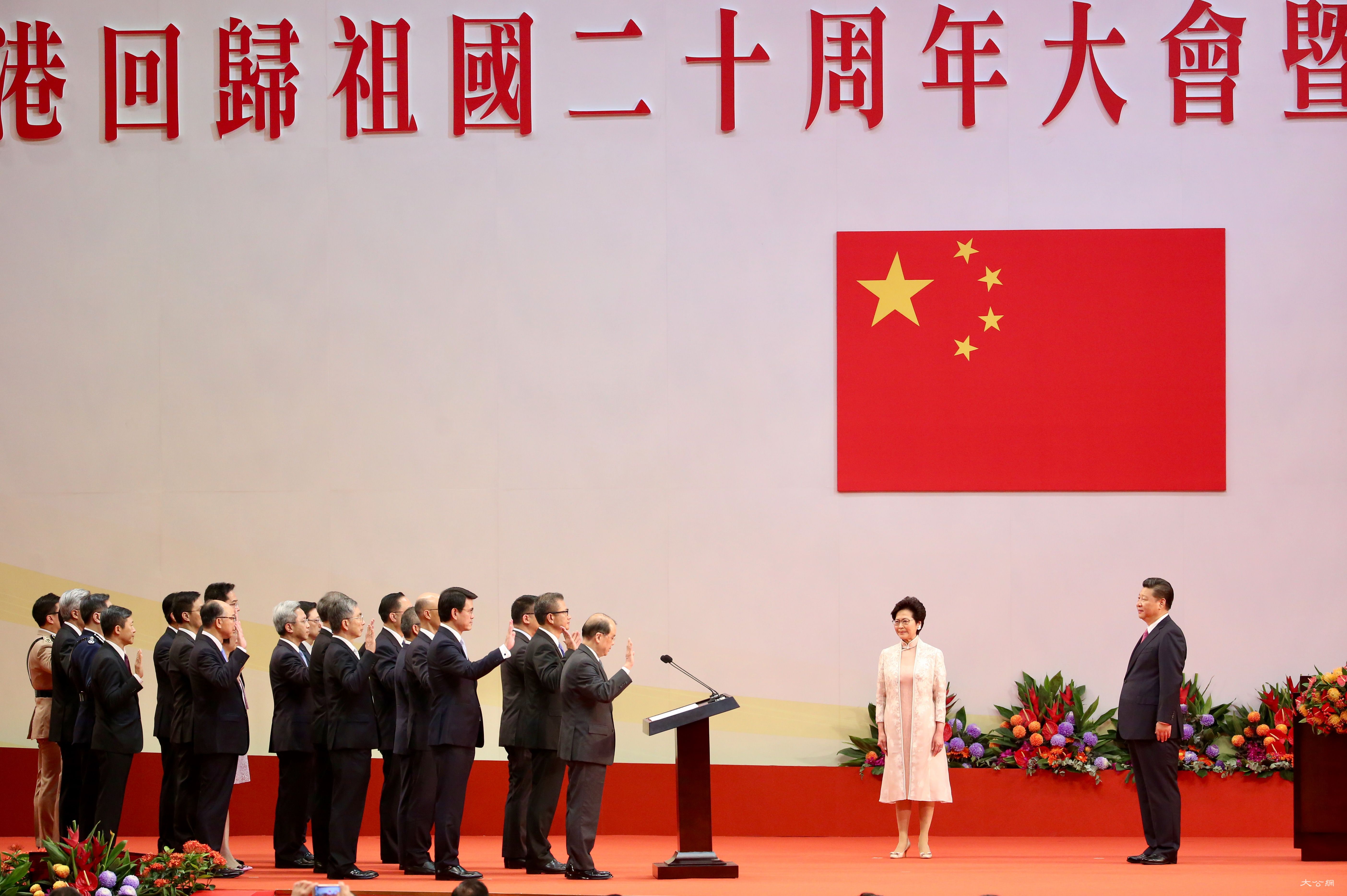 習近平：落實「一國兩制」要始終依照憲法和基本法辦事