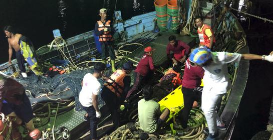 普吉游船倾覆事故已造成41人遇难 尚有15人失踪