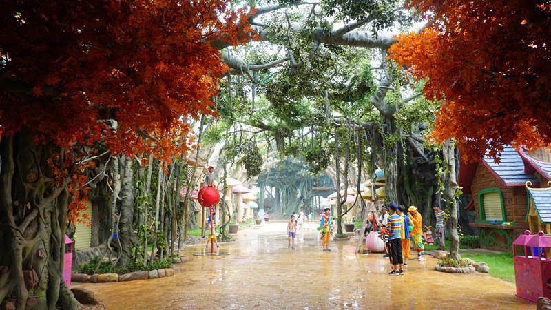 郑州法莉兰举办魔法戏水狂欢节 打造情景体验式主题乐园
