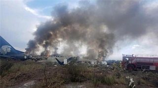 墨西哥坠落客机无人死亡 初步报告机上无中国公民