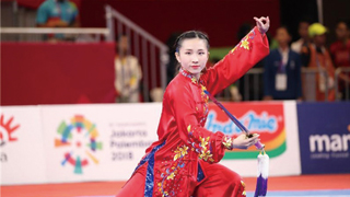 雅加达亚运：武术“小花”莫宛萤太极剑为港队摘银