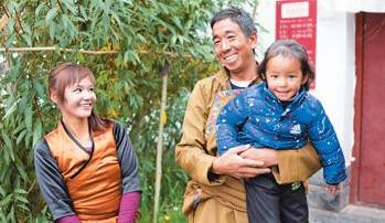 西藏25個縣脫貧摘帽 貧困發生率降到7.9%