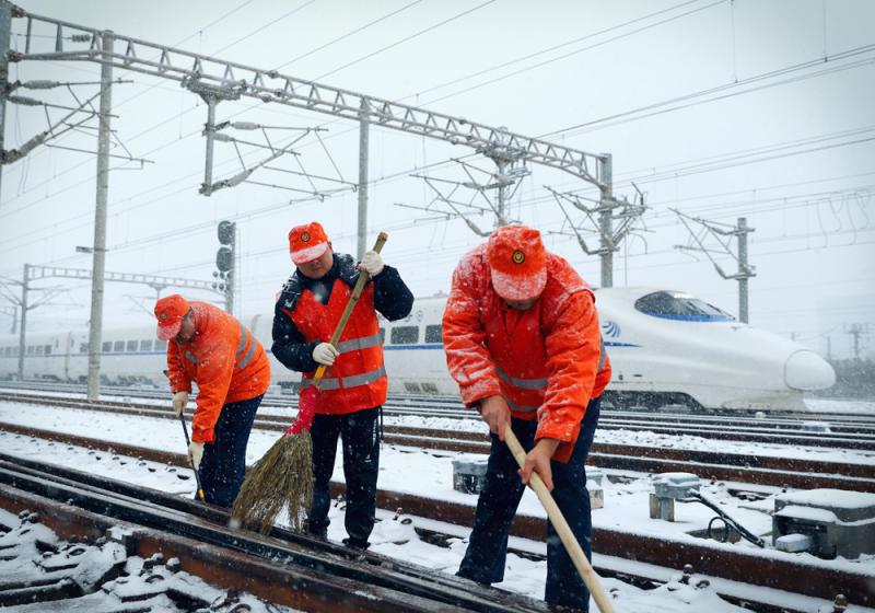 暴雪南襲 廣鐵啟應急預案 暴雪南襲 廣鐵啟應急預案