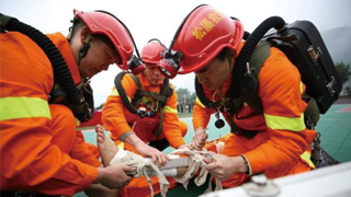 中国首批消防员招录近期开展 面向社会招1.8万人