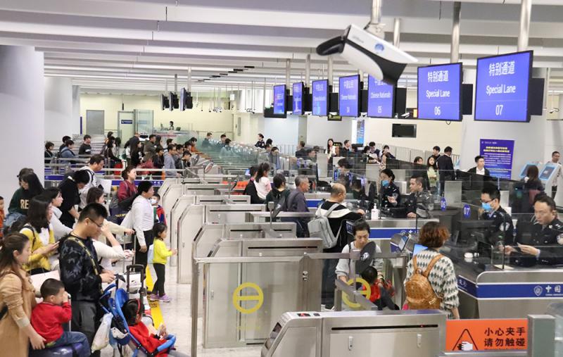 港推四招疏導春節口岸人潮 港推四招疏導春節口岸人潮
