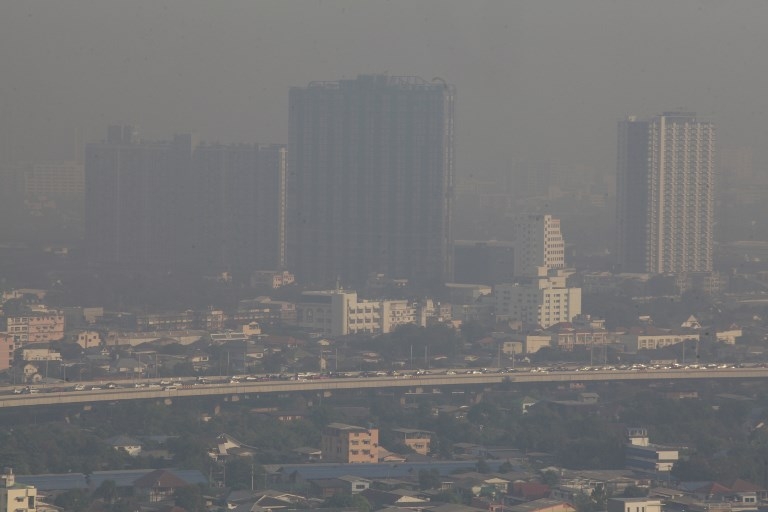 毒霾籠罩 曼谷450學校停課三天