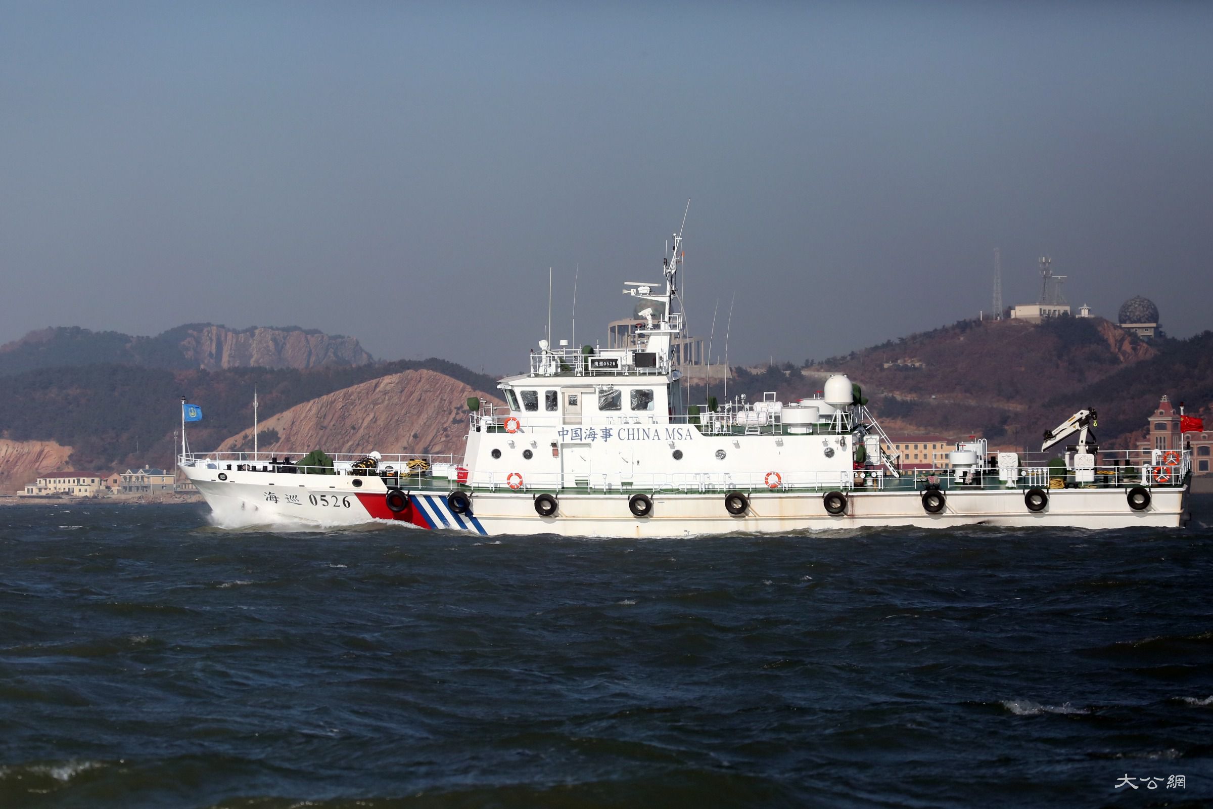 烟台40米级巡逻船列编保春运安全