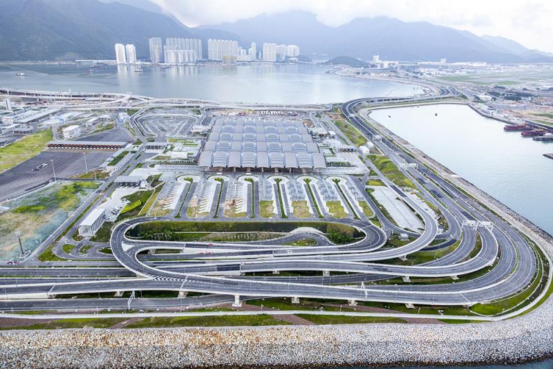 发展人工岛上盖 建「机场城市」