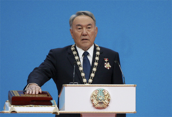 哈萨克斯坦总统纳扎尔巴耶夫宣布辞职