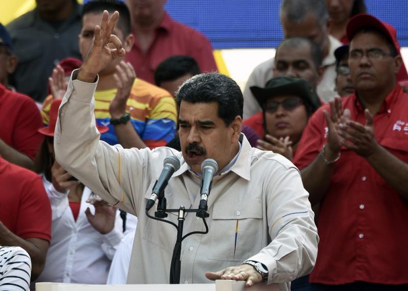 委內瑞拉「雙胞」總統打擂台