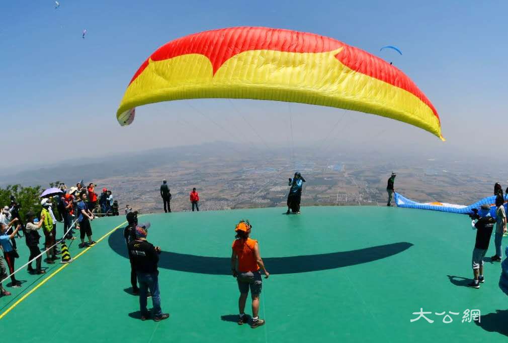 2019滑翔傘世界杯中國站林州開賽