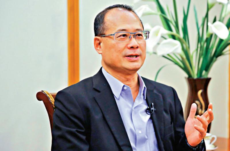 蔡冠深心痛:港再亂下去會掉進深淵
