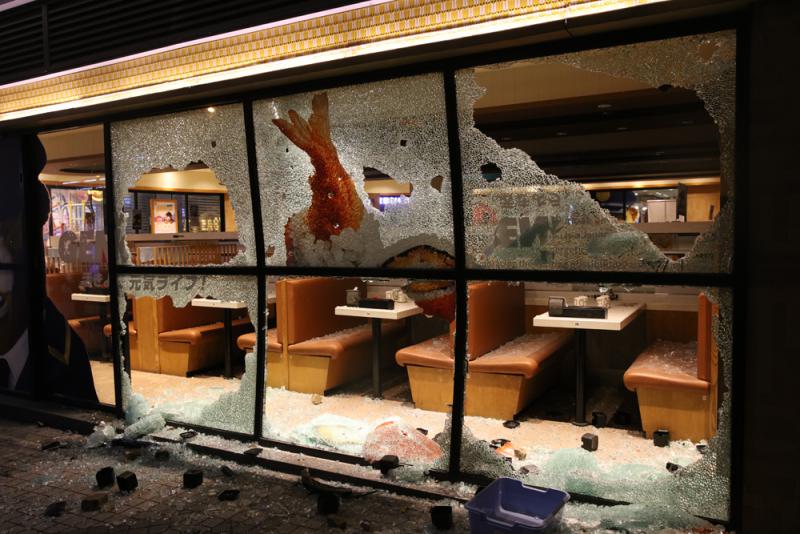 多區食店遭狙擊砸毀 損失過億