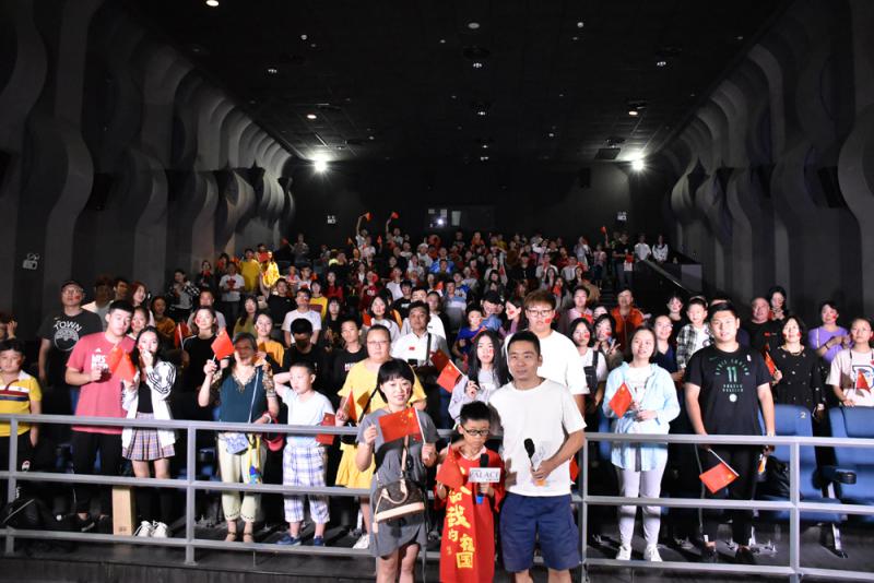 黃金周系列之文化消費/三大獻禮巨片 勁攬35億票房/大公報記者丁春麗、盧冶報道