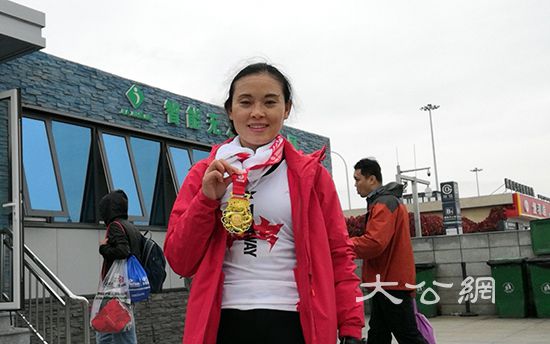 北京馬拉松運動員熱門打卡智能無水生態公廁