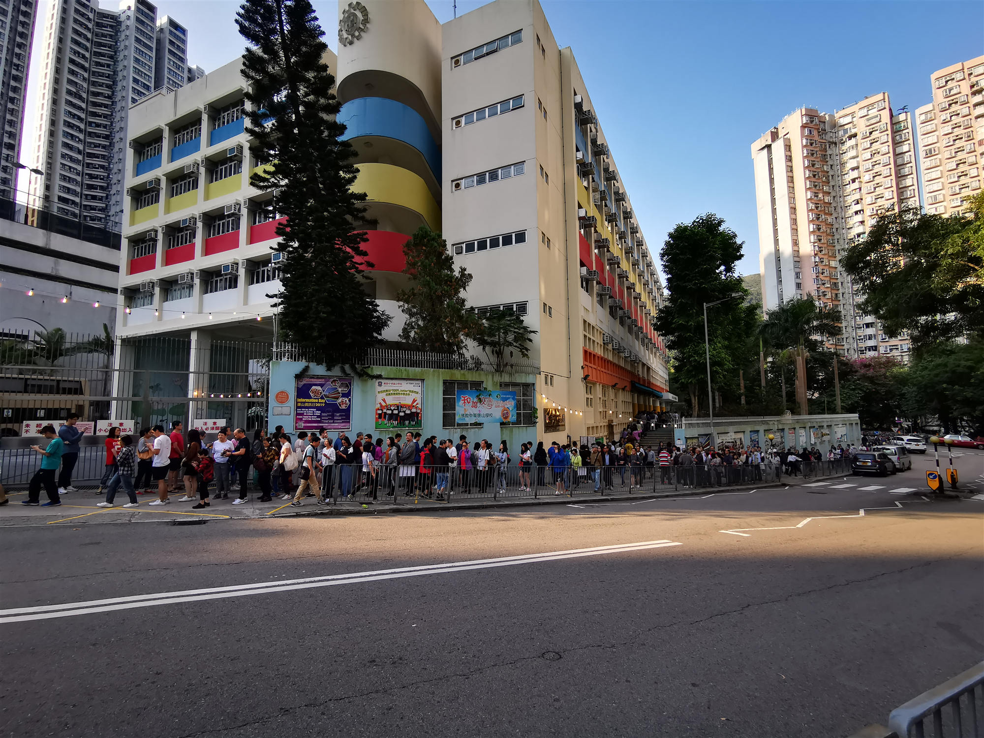 圖文直播| 2019香港區議會選舉直擊