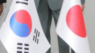 韓日外長同意力促下月首腦會晤 深層矛盾難解