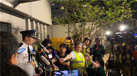 香港警方稱將派談判專家等入理大游說 暫無即時拘捕行動