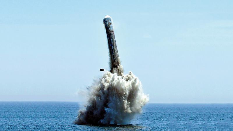 试射了一枚巨浪-3潜射洲际导弹,是中国一年多时间内4次试射该型导弹