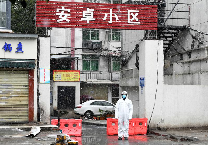 武漢社區「硬封閉」 市民關注物資保障
