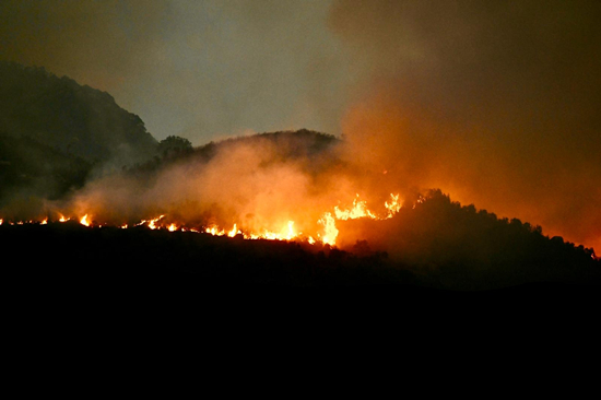 馬鞍山山火燃燒近20小時被撲滅 暫無人員傷亡