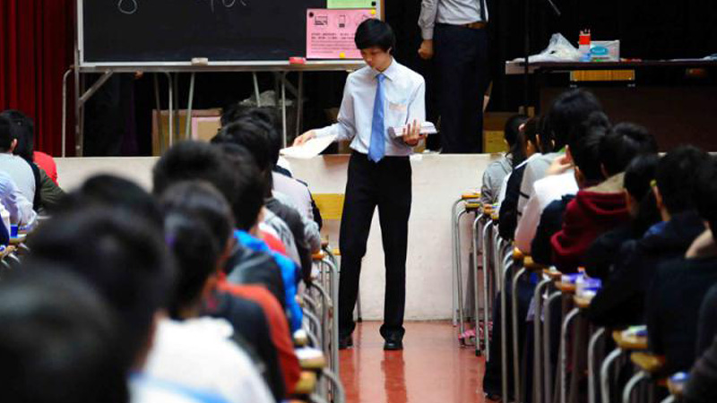 香港文凭试将如期举行 考生获派口罩