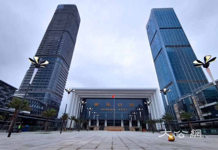 澳門橫琴的新口岸將於明日下午3時啟用。(資料圖片)