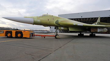 俄圖-160M戰略轟炸機換裝新型發動機后成功首飛