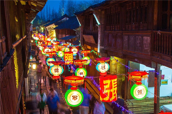 “就地过年”有商机 乌镇景区多样活动迎新春