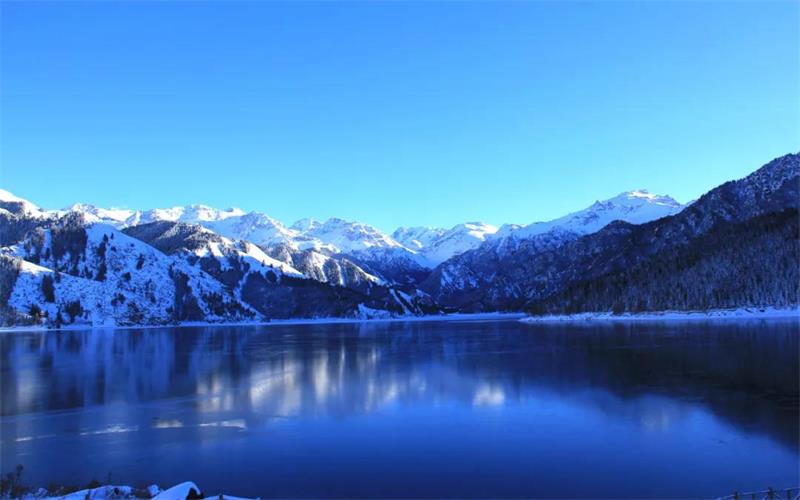 天山天池——带你看尽天池湖，从冬到春
