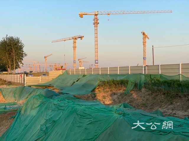 五一雄安新区建设工地紧张施工