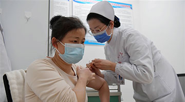 31个省区市累计报告接种新冠病毒疫苗10亿剂次