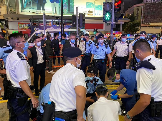 警方強烈譴責暴徒持刀襲擊警員　「一哥」蕭澤頤到場