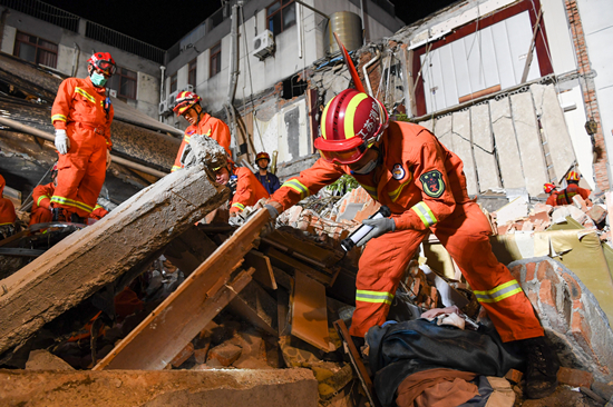 蘇州酒店坍塌事故8人遇難 9人仍失聯