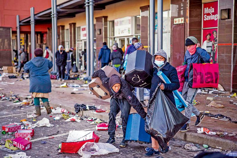 ﻿南非擬增兵2.5萬平息騷亂