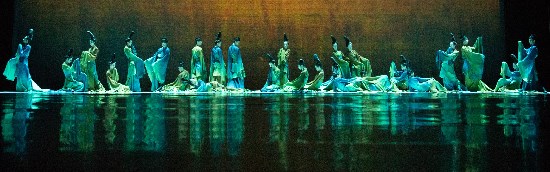 舞劇《只此青綠》在京首演 北宋名畫《千里江山圖》“活了”