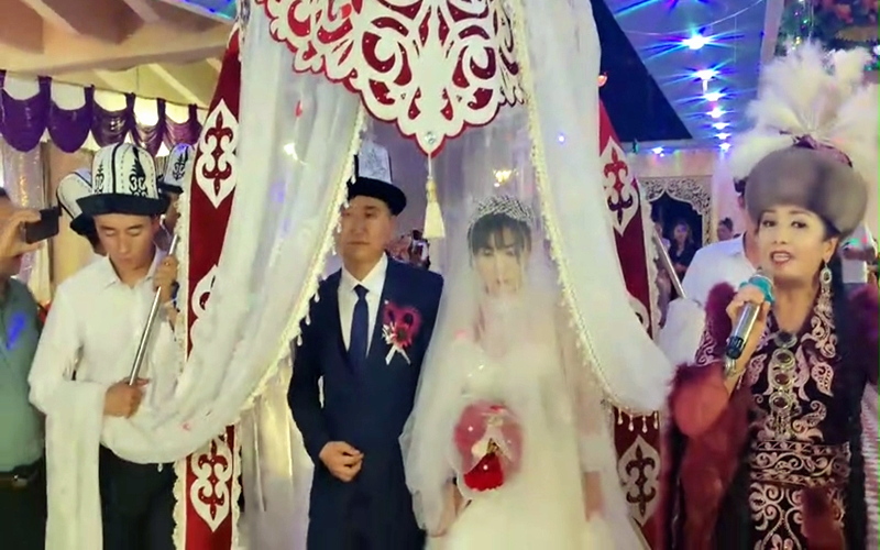 万人说新疆丨柯尔克孜族特色婚礼