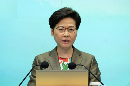 林鄭：不挽留移民港人 施政報告展示香港未來