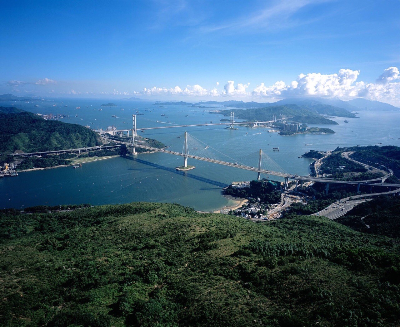 深圳正式開通環香港大嶼山微遊輪航線