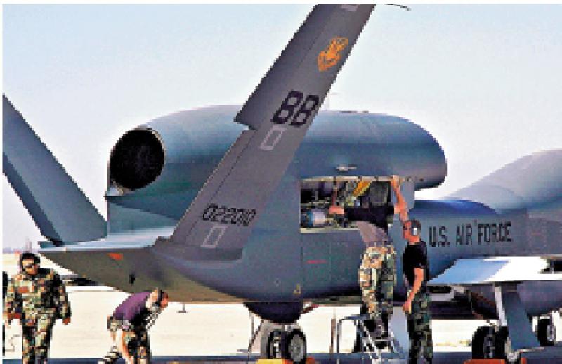 ?外軍動向/全球鷹無人機抵日 24小時傳輸數據