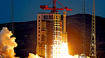 ﻿中国首型固体捆绑运载火箭 长六改成功发射