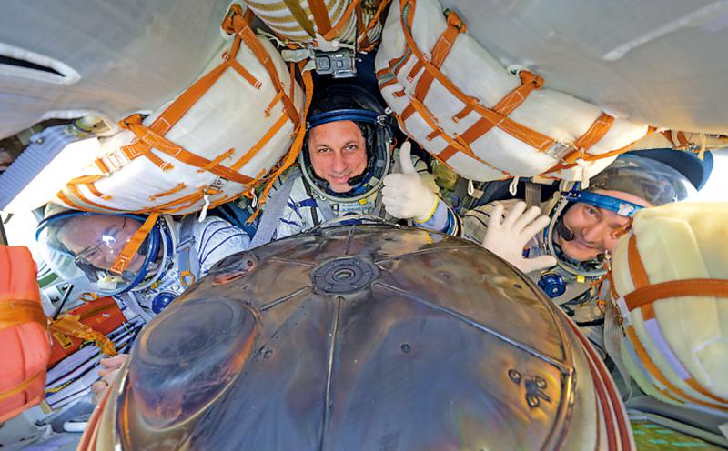 ﻿美太空人搭乘俄飞船返地球