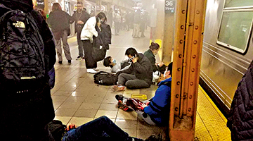 ﻿纽约地铁恐怖枪击案致16伤 凶徒在逃