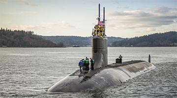 美國海軍公布“康涅狄格”號核潛艇南?！白采健闭{查報告